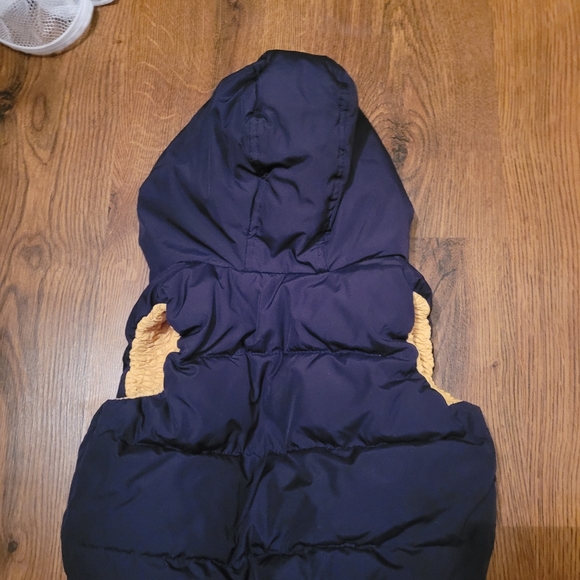 Baby Gap Blue and yellow 12-18 months Puffer vest. - Picture 3 of 10